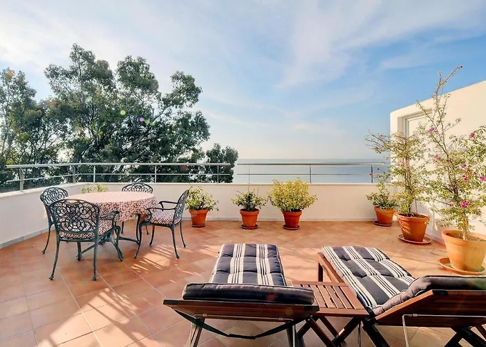 Apartment Boulevard 305