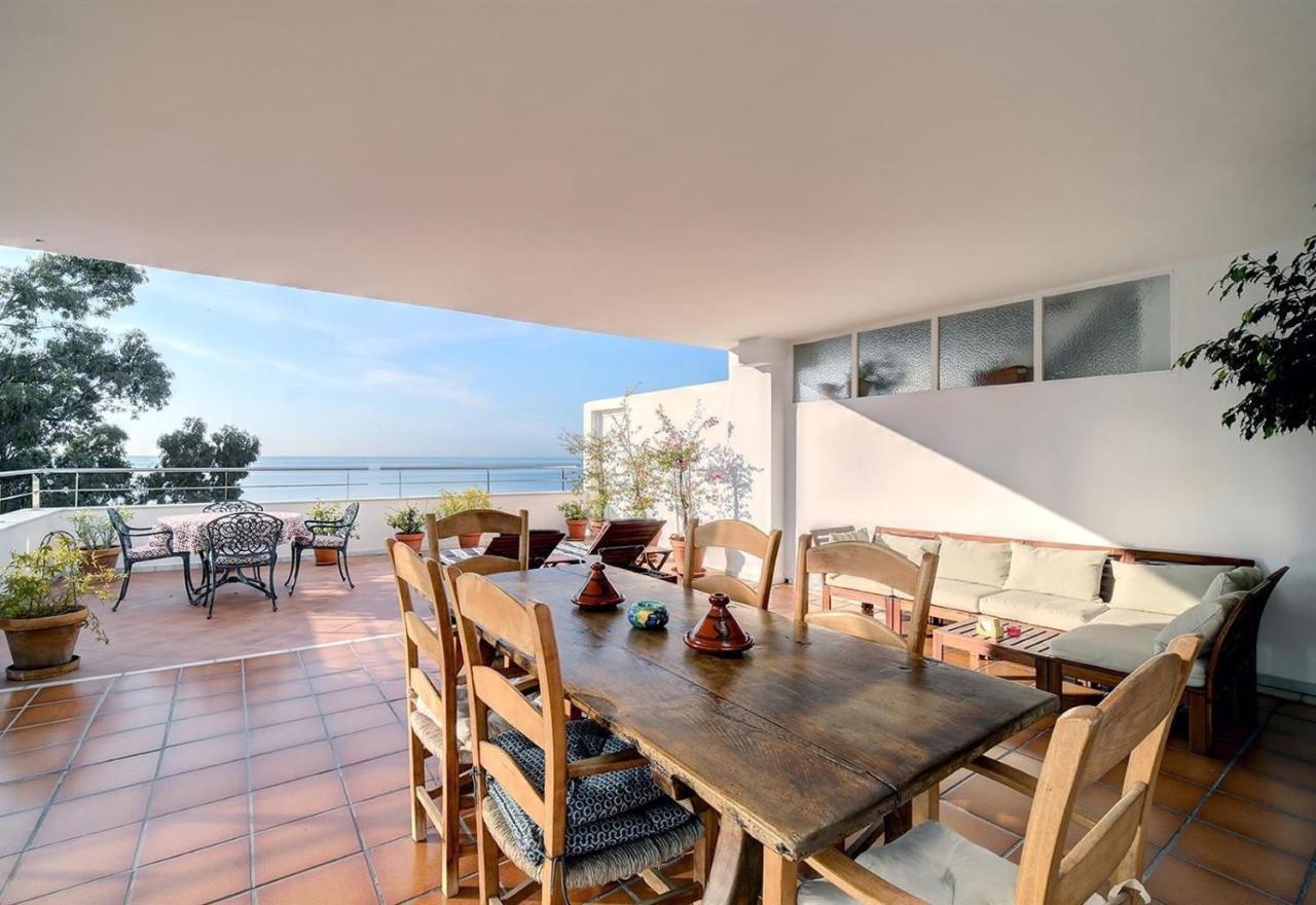 Boulevard 305 * Estepona
